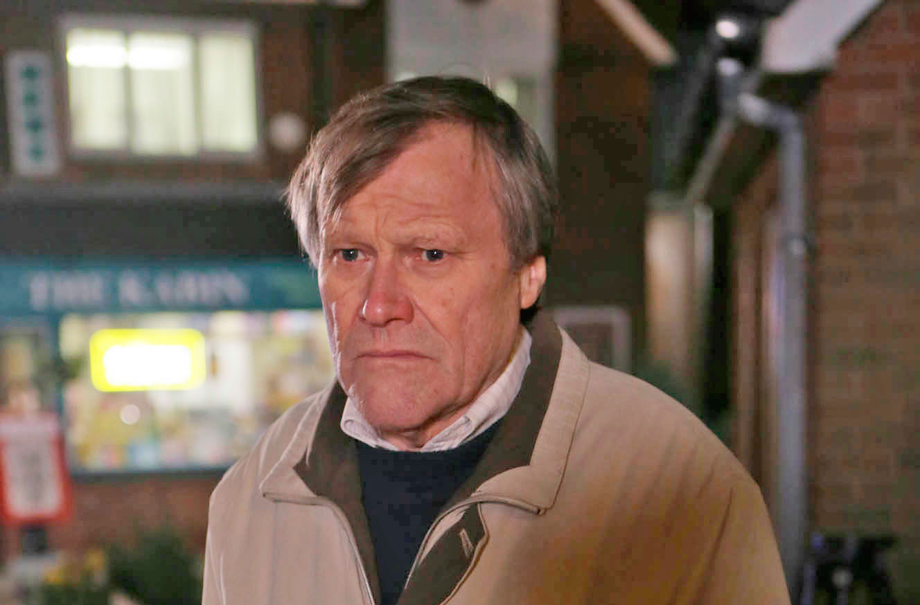 Coronation Street character Roy Cropper is leaving the